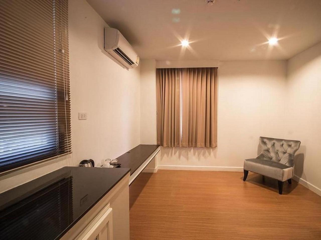 Khách sạn Solis Bangkok